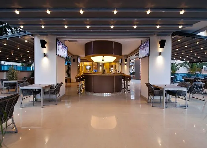 Aurasia Design 3* מרמריס