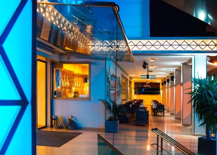 Hotel Aurasia Design 3*