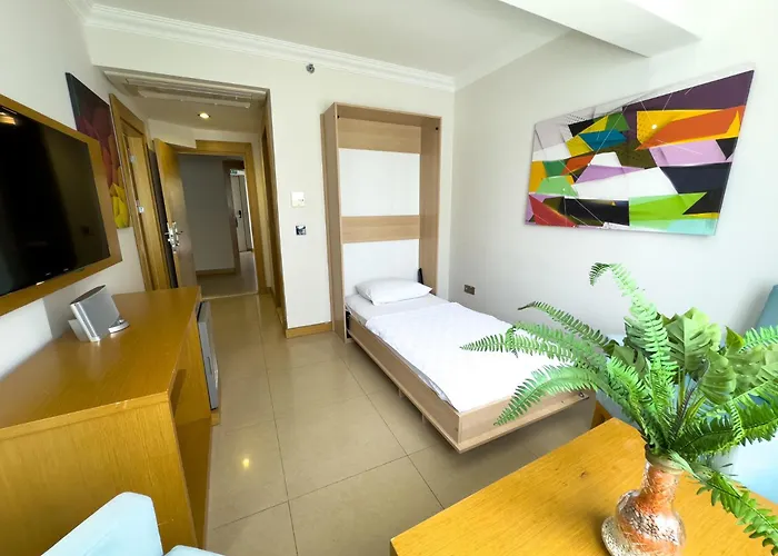 Hotel Aurasia Design 3*