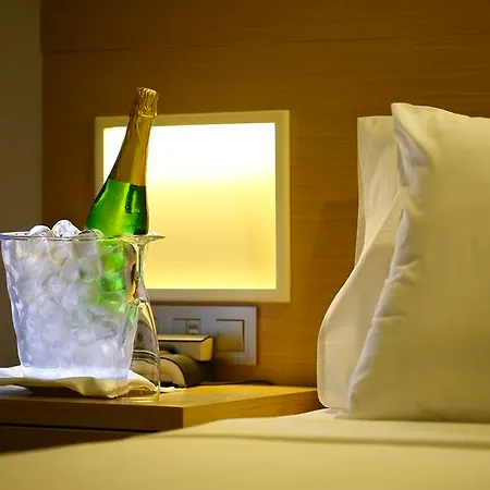 Ξενοδοχείο Aurasia Design