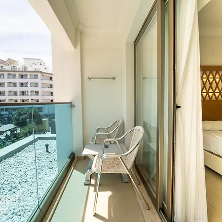 Ξενοδοχείο Aurasia Design