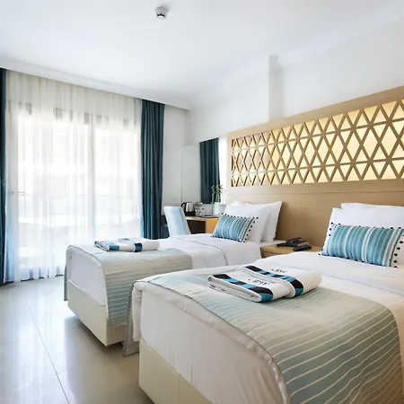 酒店 Aurasia Design 3*