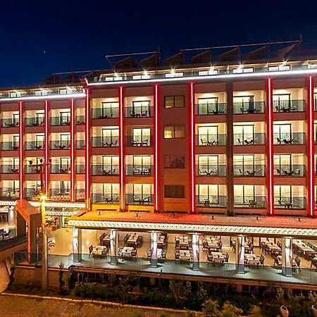 Hotel Aurasia Design 3*