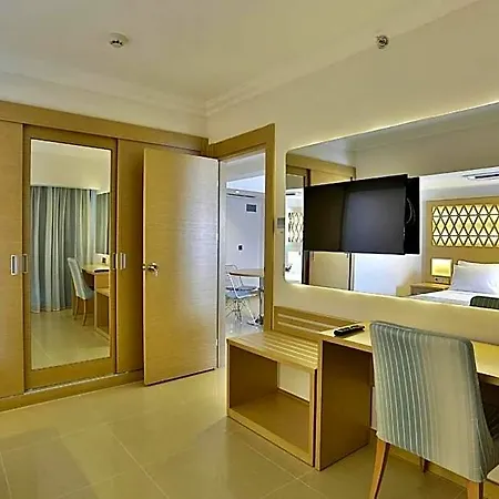 Aurasia Design Hotel