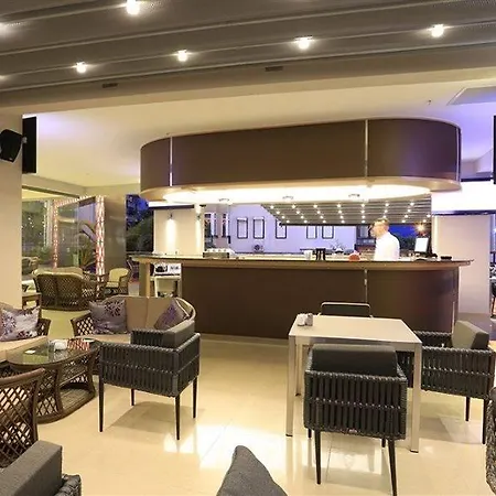 Hotel Aurasia Design 3*