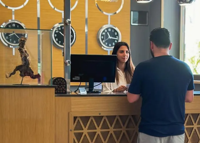 Aurasia Design 马尔马里斯