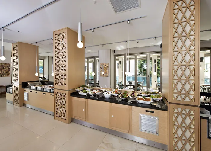 Hotel Aurasia Design 3*