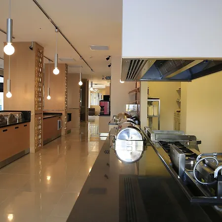 Aurasia Design Hotel 3*