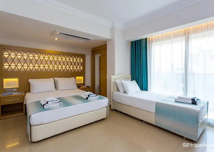 מלון Aurasia Design מרמריס