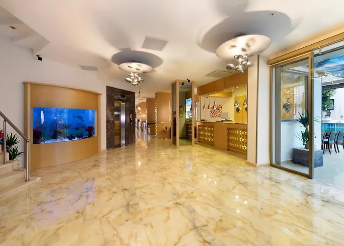 Aurasia Design Hotel